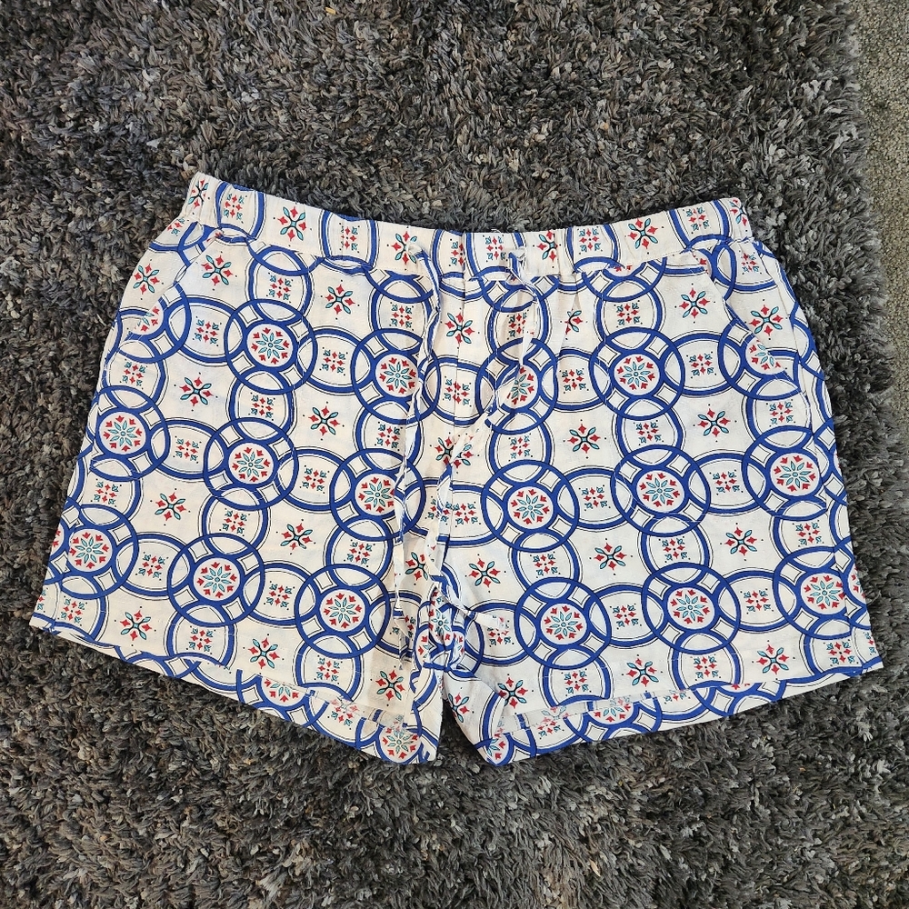 Stylish Blue and White Patterned Women's Shorts